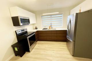 Beautiful and Spacious 3 BDR 3 Beds Home - 4