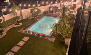 Luxurious Pool Villa , Ipoh with Karaoke, Snooker for 15-20 pax - Ipoh - 6