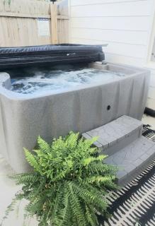 Modern Cottage with hot tub near lake, wineries, Geneva and SPIRE - 7