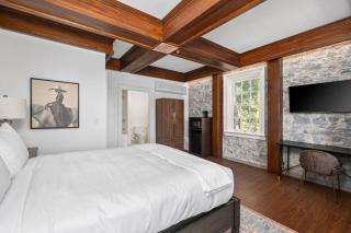 Elegant Santa Rosa Getaway at Historic Stonehouse! - Santa Rosa - 7