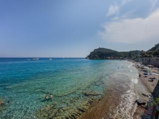 Paradise with Terrace - Free parking - Smart TV - 9