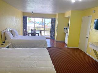 Sea Shell Inn on the Beach - 6