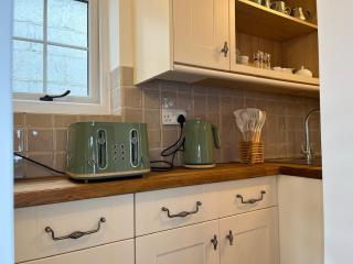 One Jubilee Cottages - 2