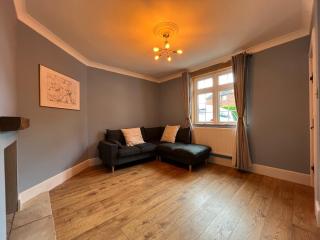 One Jubilee Cottages - 8