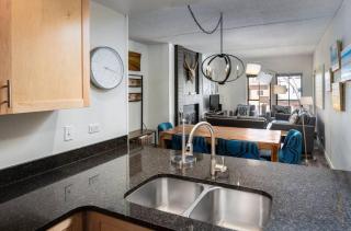 Ski-In, Ski-Out 1 Bedroom At Peak 9 Near Main Street - 2