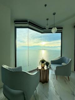 Aeras Beachfront Condominium Jomtien Pattaya Sea view room - 9