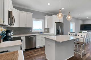 Beachside Family Fun by Sea Scape Properties - North Topsail Beach - 5