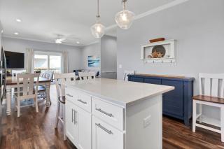 Beachside Family Fun by Sea Scape Properties - North Topsail Beach - 4