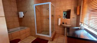 Tee Cee Marvelous Guesthouse - Thabazimbi - 2