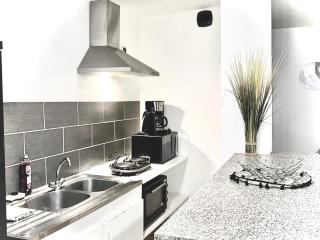 APPARTEMENT CALME AU COEUR DE LA BASTIDE ST-LOUIS - Carcassonne - 7