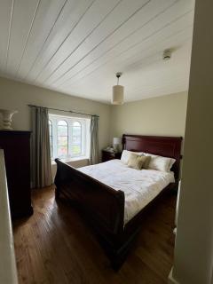 Cross Hands Hotel - Llanybydder - 9