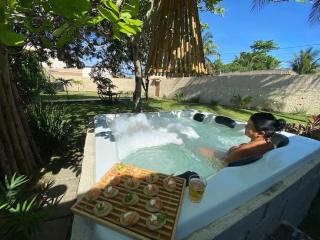 La Famille - Casa com Piscina, Jacuzzi, Jardim e próximo a Praia - 6