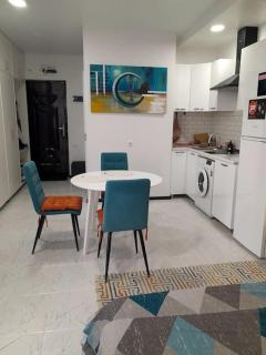 Lovely Apartment in City Center - Batumi - 1