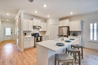 Santa Rosa Beach Home w/ Community Pool! - 6
