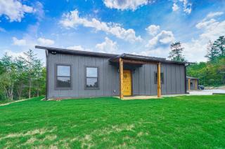 Hot Tub and Mtn Views Pet-Friendly Englewood Cabin - Tellico Plains - 9