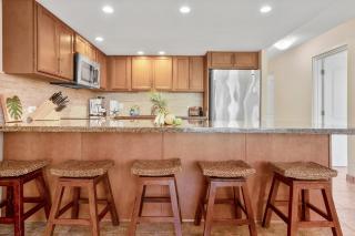 Perfect Getaway 2BD Condo, Steps to Beach & Shops - Wailea - 1