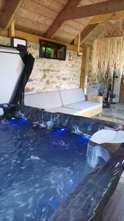 Gîte Les Pampas Les Jardins de Kerellec 20min de la mer 2 à 4 personnes jacuzzi et terrasse - Plouvorn - 9