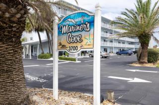 Mariners Cove 404 - Ocean View Studio Steps From The Beach! - New Smyrna Beach - 8