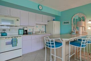 Mariners Cove 404 - Ocean View Studio Steps From The Beach! - New Smyrna Beach - 7