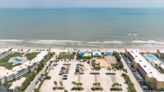 Mariners Cove 404 - Ocean View Studio Steps From The Beach! - New Smyrna Beach - 0