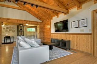 Tucked Away - Mineral Bluff - 3