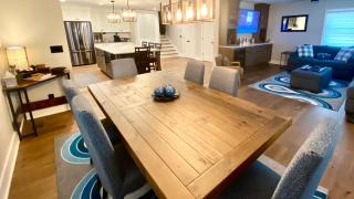 8 Minutes to Downtown! - 0