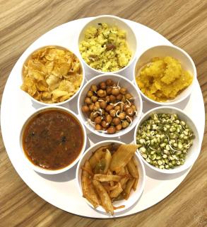 Glitz Hotels La Dahlia - Premium - Thane - 5