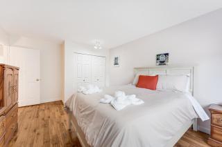 Spacious 6br Home in Fleetwood, with Free Parking - Guildford - 5