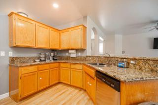 Central Bliss near parks & shops - 2