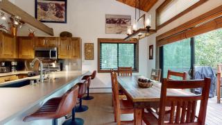 Bridgepoint Condo 24 - 4