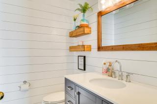 Serene Shelton Sanctuary with Private Beach and Kayaks - Shelton - 1