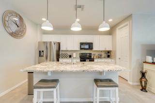 Central Casa Grande Home in Quiet Neighborhood - 3