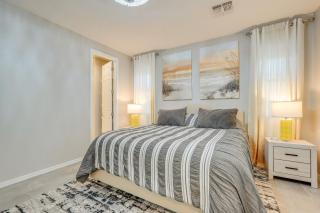 Central Casa Grande Home in Quiet Neighborhood - 1