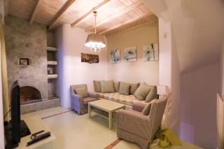 Sophisticated Mykonos Apartment Apartment Amorino Terrace With Private Hot Tub Outdoor Dining Area Kalafatis - 6