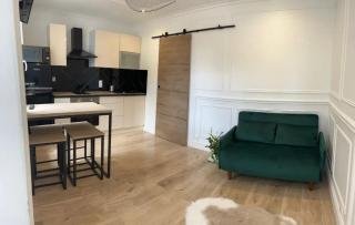 Appartement Indépendant dans charmante maisonnette A - Nogent-sur-Marne - 0