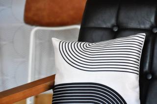 Perfect Vacation Rental, walk to Cle Elum Lake! Game Room, Firepit, Fenced - 6