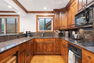 2 Bedroom Residence In The Heart Of Beaver Creek Village - Ski In, Ski Out - 3