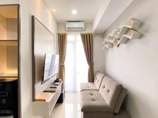 Comfort Stay 1BR at Vasanta Innopark Apartment By Travelio - Cikarang - 5