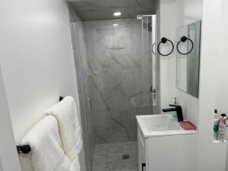 Smart & Cute 1BR Basement Apartment-Milton - 1