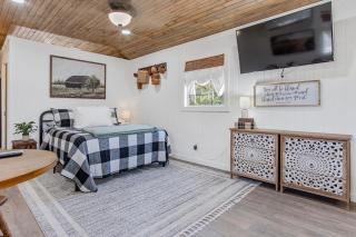Lucky Star Ranch - Shooting Star - Tarpley - 2