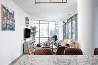 Large 2BR on Bay Street 4 Beds with Balcony - 6