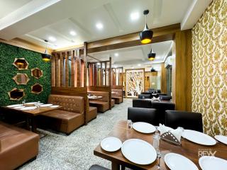 Hotel Vrinda Sarovar - Mathura - 4
