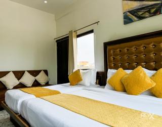 Hotel Vrinda Sarovar - Mathura - 9