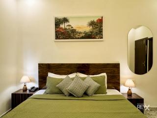 Hotel Vrinda Sarovar - Mathura - 8