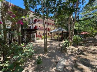 Doublegem Beach Resort and Hotel - 7