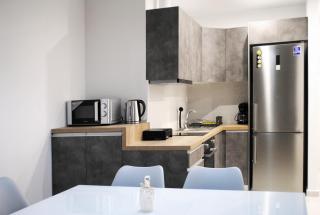 Renovated 2 Bedrooms Flat Near the center - Atene - 5