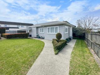 Peaceful Panmure l Cosy 3 Bed Home l Family Loved - Auckland - 0