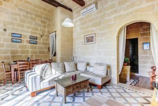 4 Bedroom Farmhouse with Private Pool in Gozo - 6