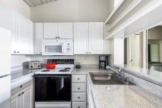 Culver City 2BR w Gym Pool nr shops LAX-331 - 3