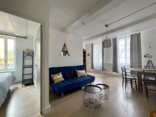 Fun x Cosy City Retreat by Melrose - Bayeux - 4